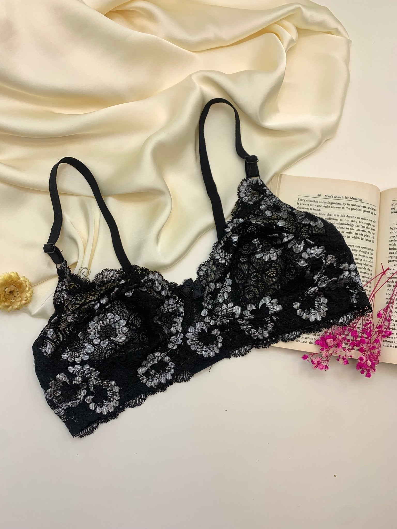 Flower Print Black Cotton Net Bra - Gadget Now